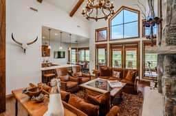 Larkspur Lodge at Cerise Ranch