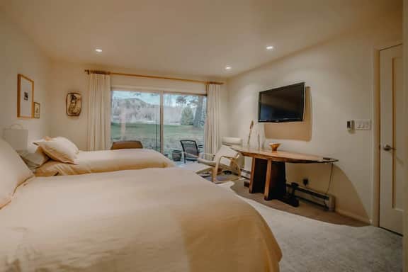 Ranch at Roaring Fork Mid-Mod Cabin