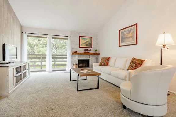 Cozy Condo Ranch at Roaring Fork