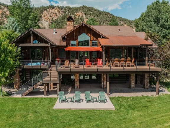 Larkspur Lodge at Cerise Ranch