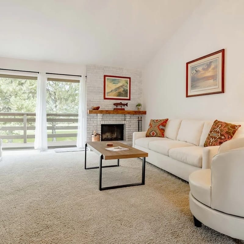 Cozy Condo Ranch at Roaring Fork